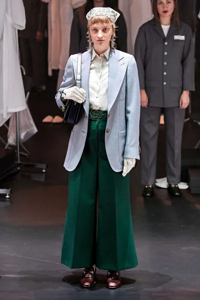 Look 23